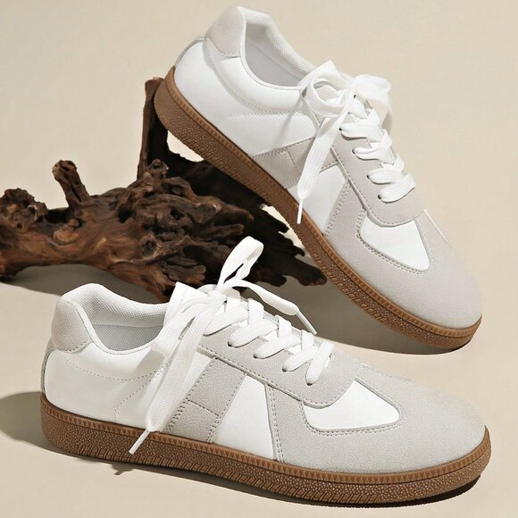 Women's Washable Round Toe Low Top Casual Sneakers - Picture 1 of 6